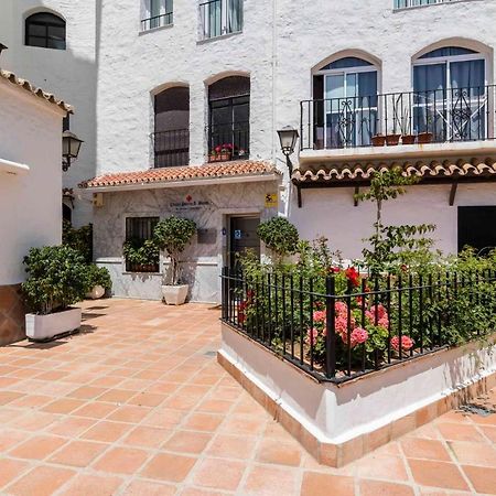 Puerto Banus Luxurious Apartment In The Heart Of The Port Marbella Exterior photo